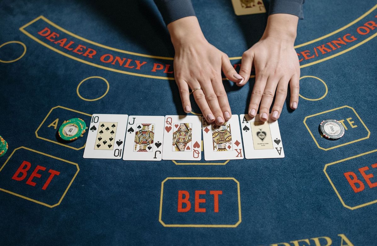 777 Slots Live Casino